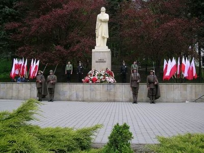 2011-05-03_t.ko347ciuszko_400